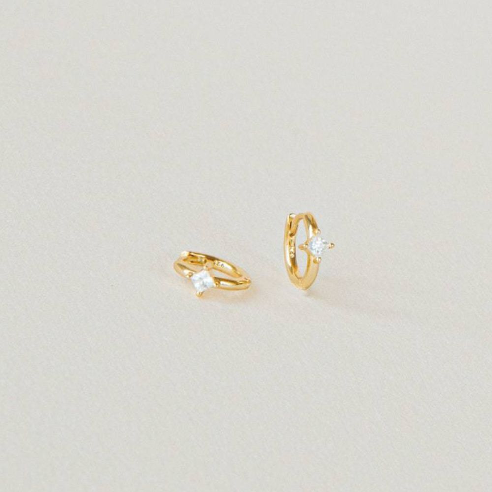 DIAMOND HUGGIE EARRINGS (PAIR)