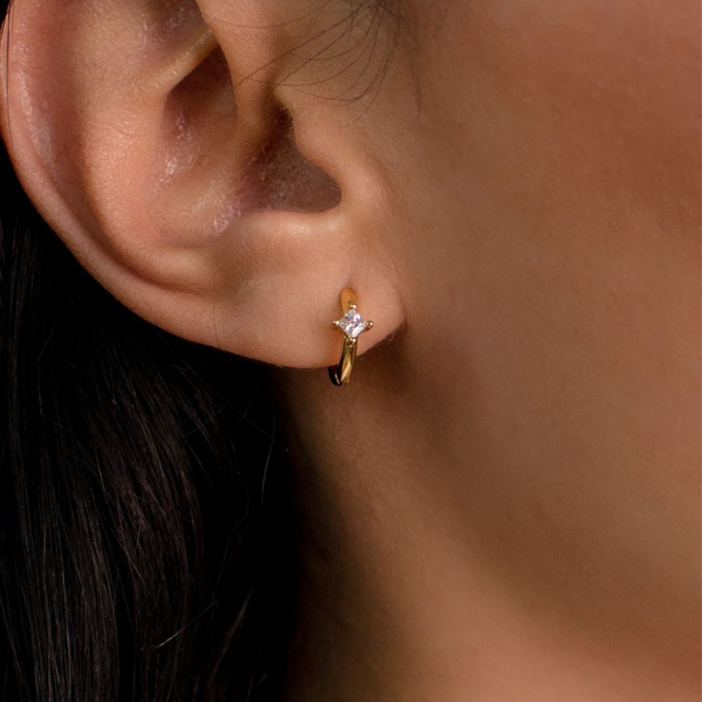 DIAMOND HUGGIE EARRINGS (PAIR)