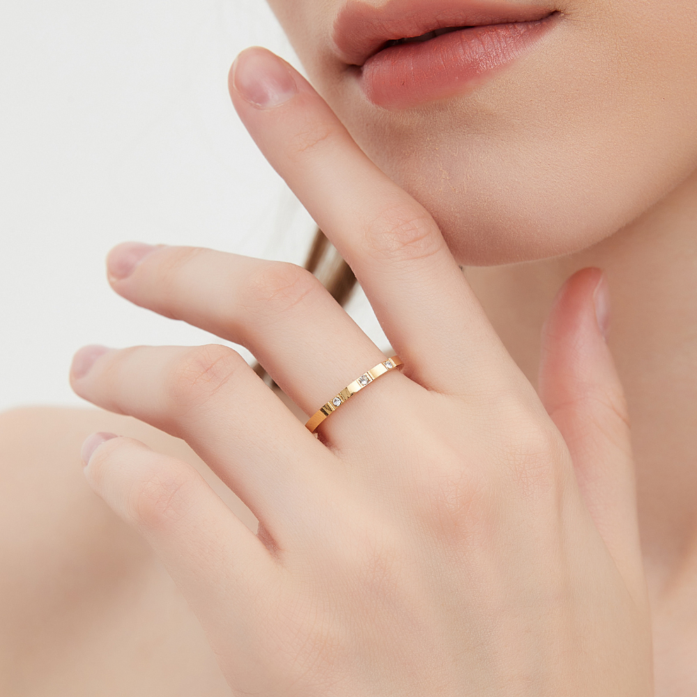 MINIMALIST STACKED RINGS
