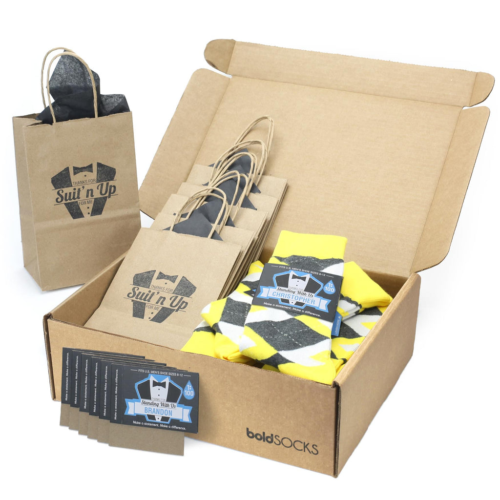 Customizable Groomsmen Gift Set Daisy Yellow Gray Argyle Men’s Dress Socks