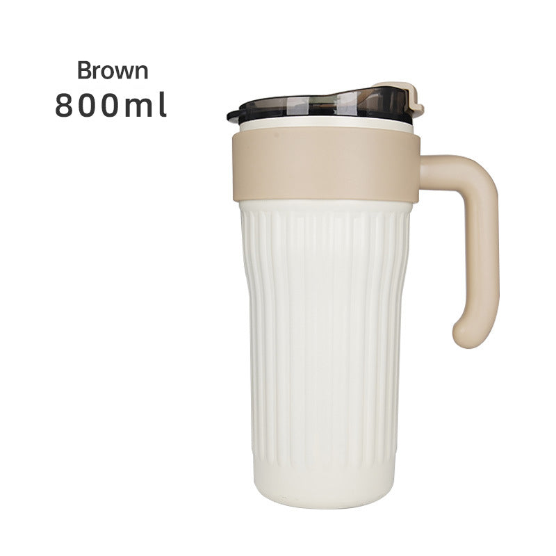 Water Bottle for Cycling Sports Featuring a Bathrobe Bear