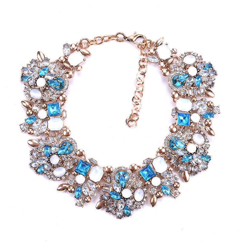 Short Necklace Women Ornament Full Diamond Exaggerated Floral Necklace Clothing Accessories