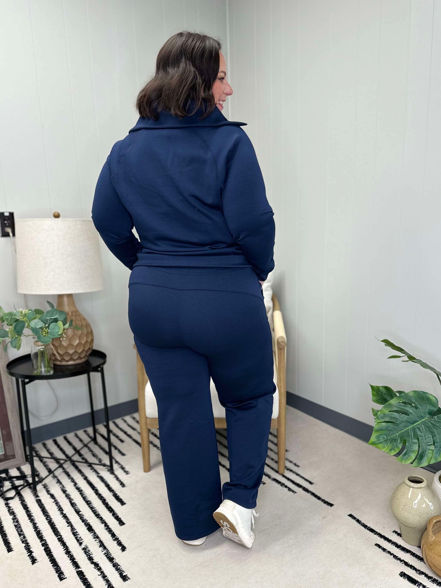 Hamptons Travel Half Zip Pullover in Magenta