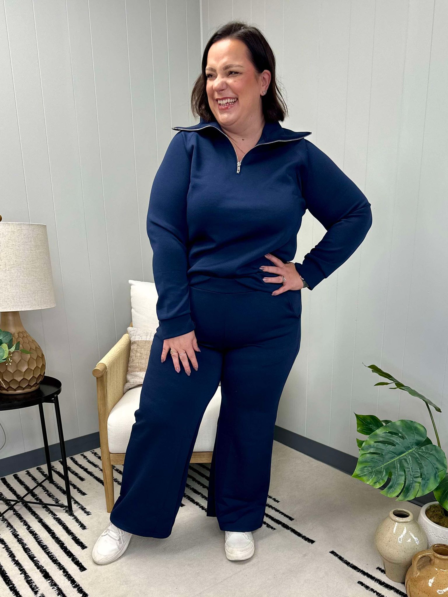 Hamptons Travel Half Zip Pullover in Magenta