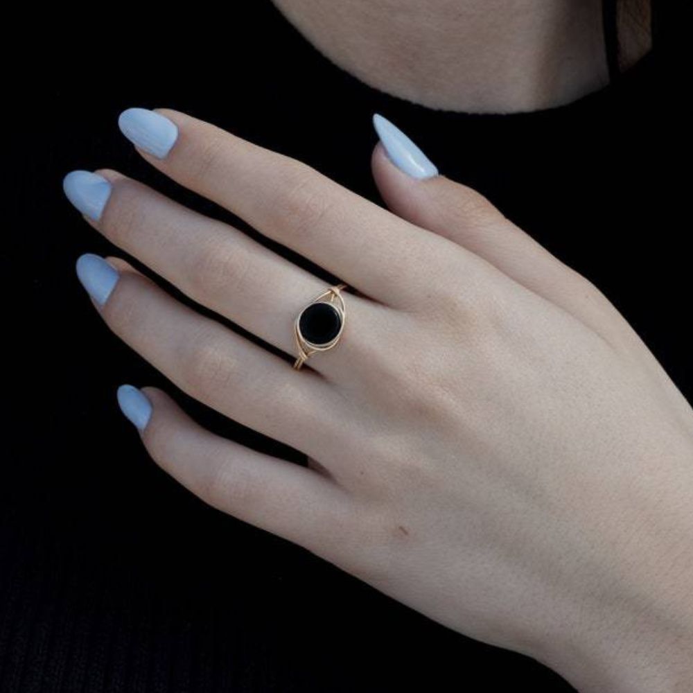BLACK ONYX KNOT RING