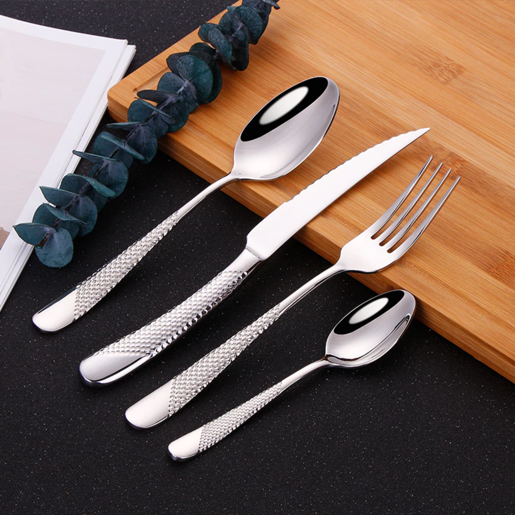 Diagonal Textured Stainless Steel Cutlery Set | 3CARATS