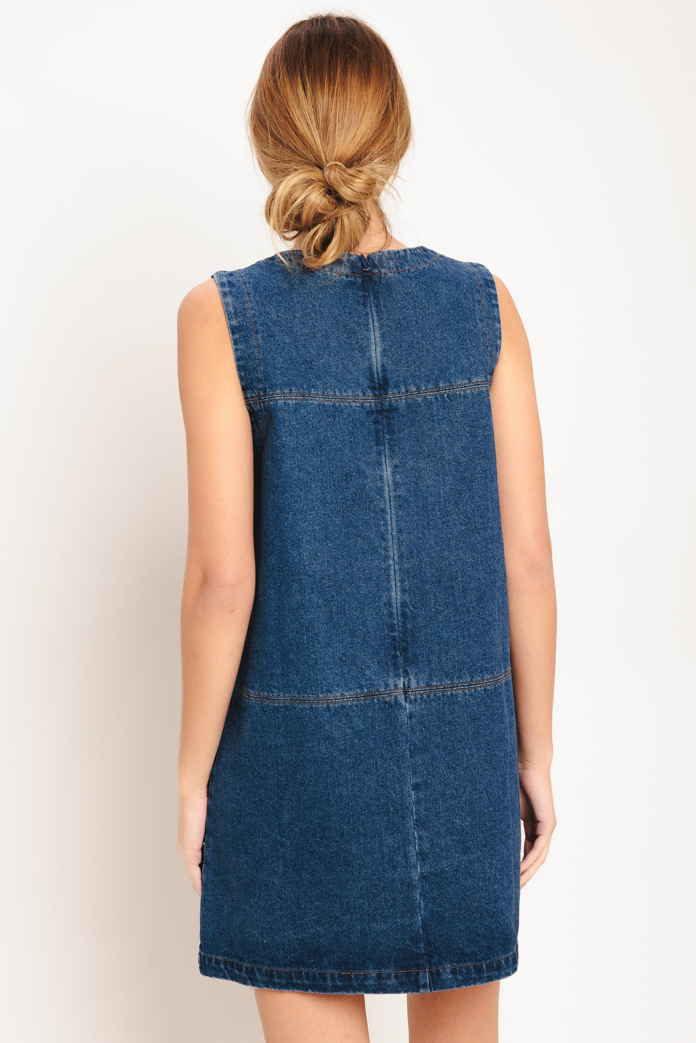 LAIDBACK CHIC DENIM SHIFT DRESS