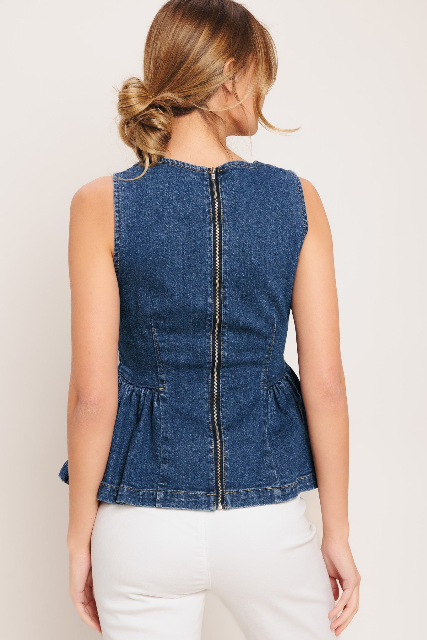 MODERN FLOUNCE DENIM TOP