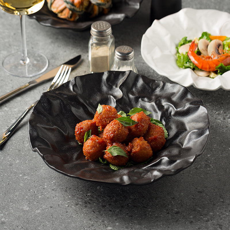 Japanese-Inspired Ripple Deep Ceramic Dish | 3CARATS