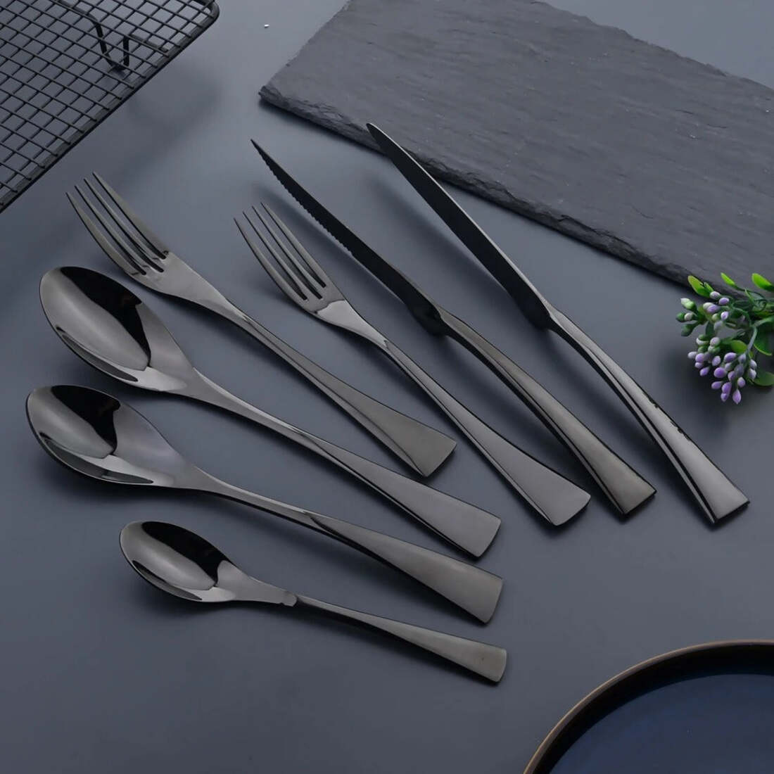 Jet Black Cutlery Set | 3CARATS