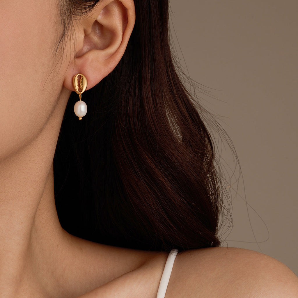 Electroplated 18K Gold Stainless Steel Crab Pincer Inlaid Freshwater Pearl Eardrops Stud Earrings High Grade Earrings