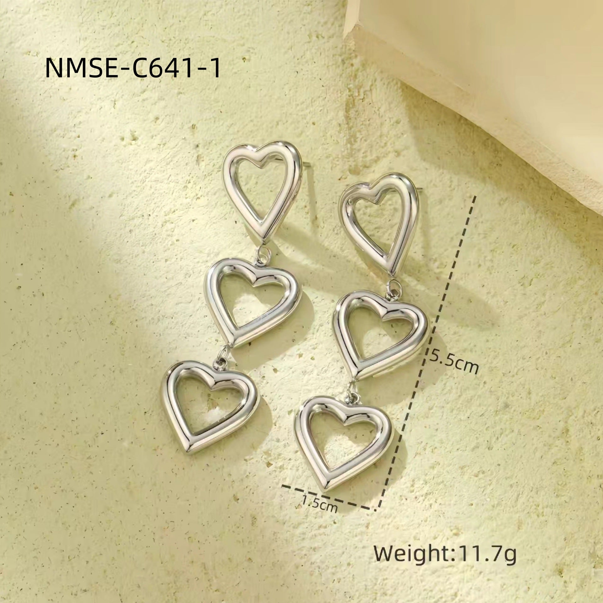 Retro Love 18K Gold Titanium Steel Earrings Five Pointed Star Special Interest Design High Sense Stainless Steel Studs