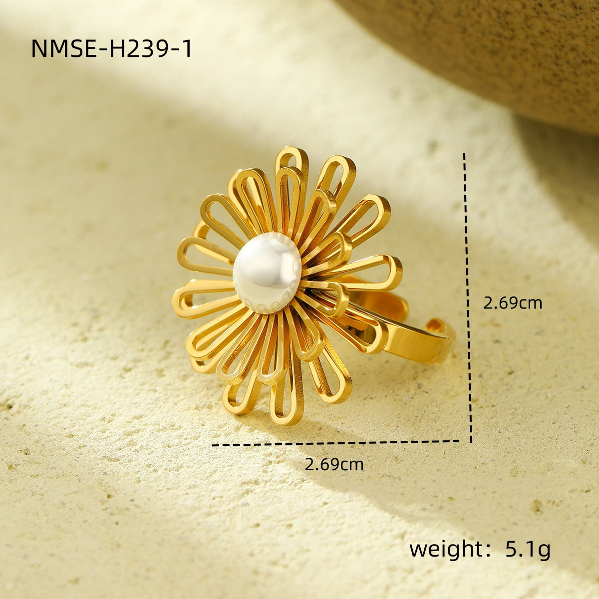 French Simplicity Sweet Lace Hollowed out Stainless Steel Ring High Grade Design Titanium Steel Bracelet for Women