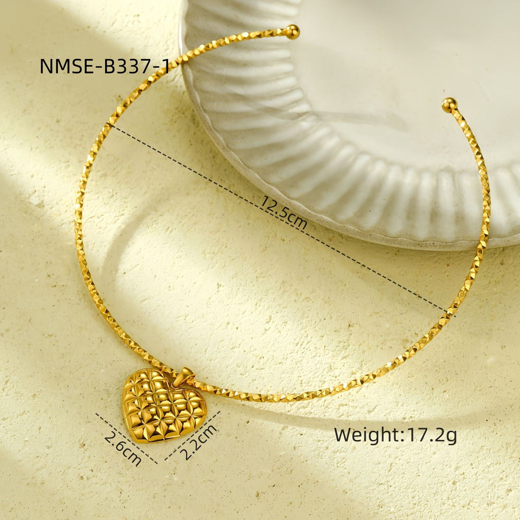 Valentine Day Love Stainless Steel Necklace Light Luxury High Grade Titanium Steel Peach Heart Clavicle Chain Sold Jewelry