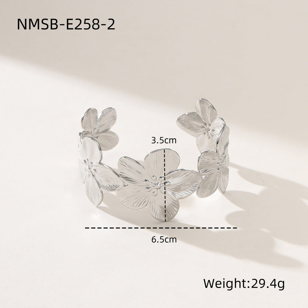 Summer Little Fresh Floral Stainless Steel Bracelet Non Fading High Grade Petal Titanium Steel Bracelet
