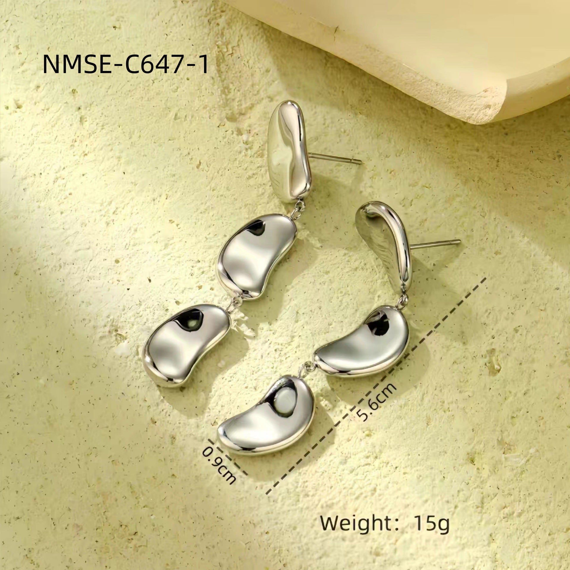 Retro Love 18K Gold Titanium Steel Earrings Five Pointed Star Special Interest Design High Sense Stainless Steel Studs