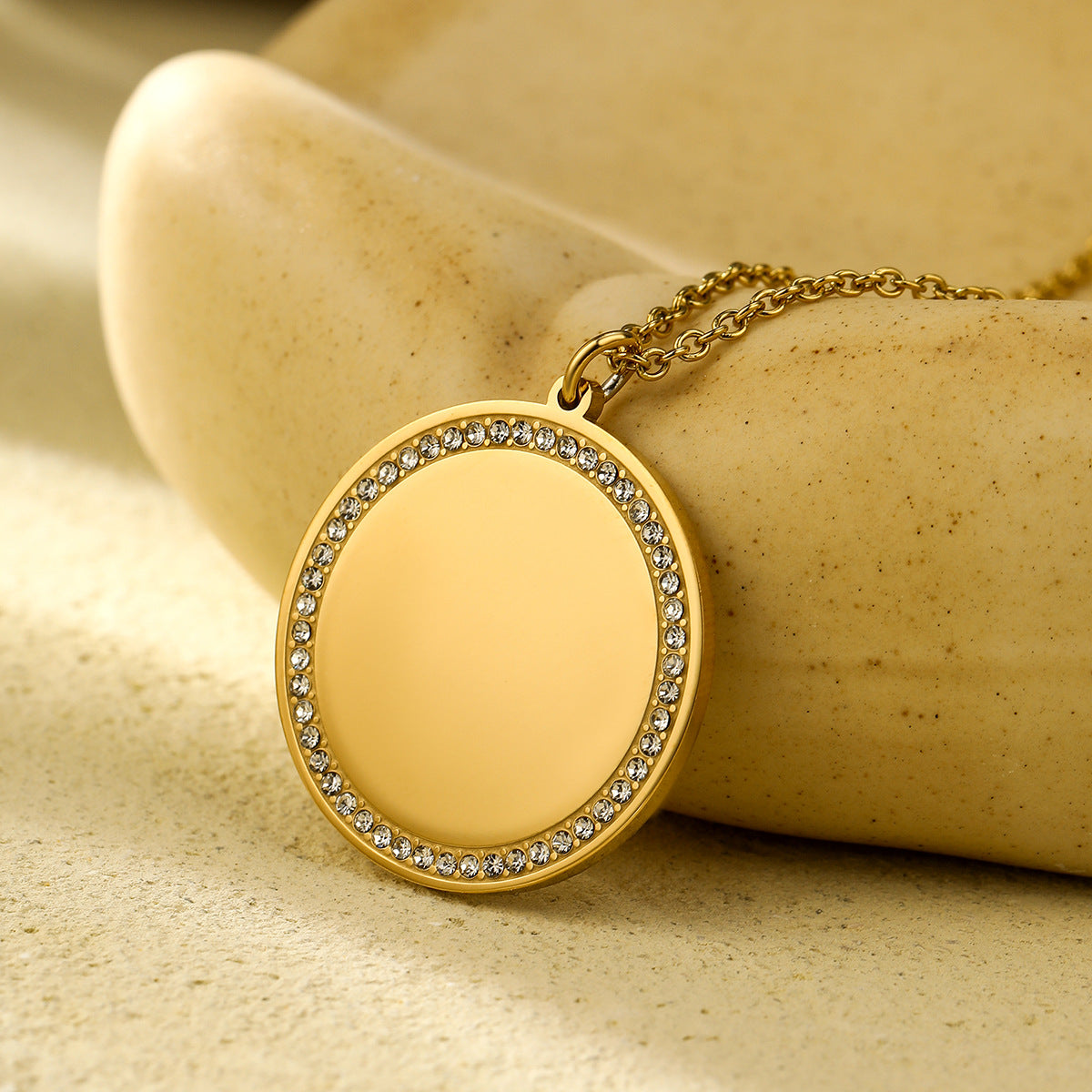 Geometric Abstract round Heart Inlaid with Diamond Titanium Steel Necklace Light Luxury Minority High Grade Stainless Steel Necklace for Women