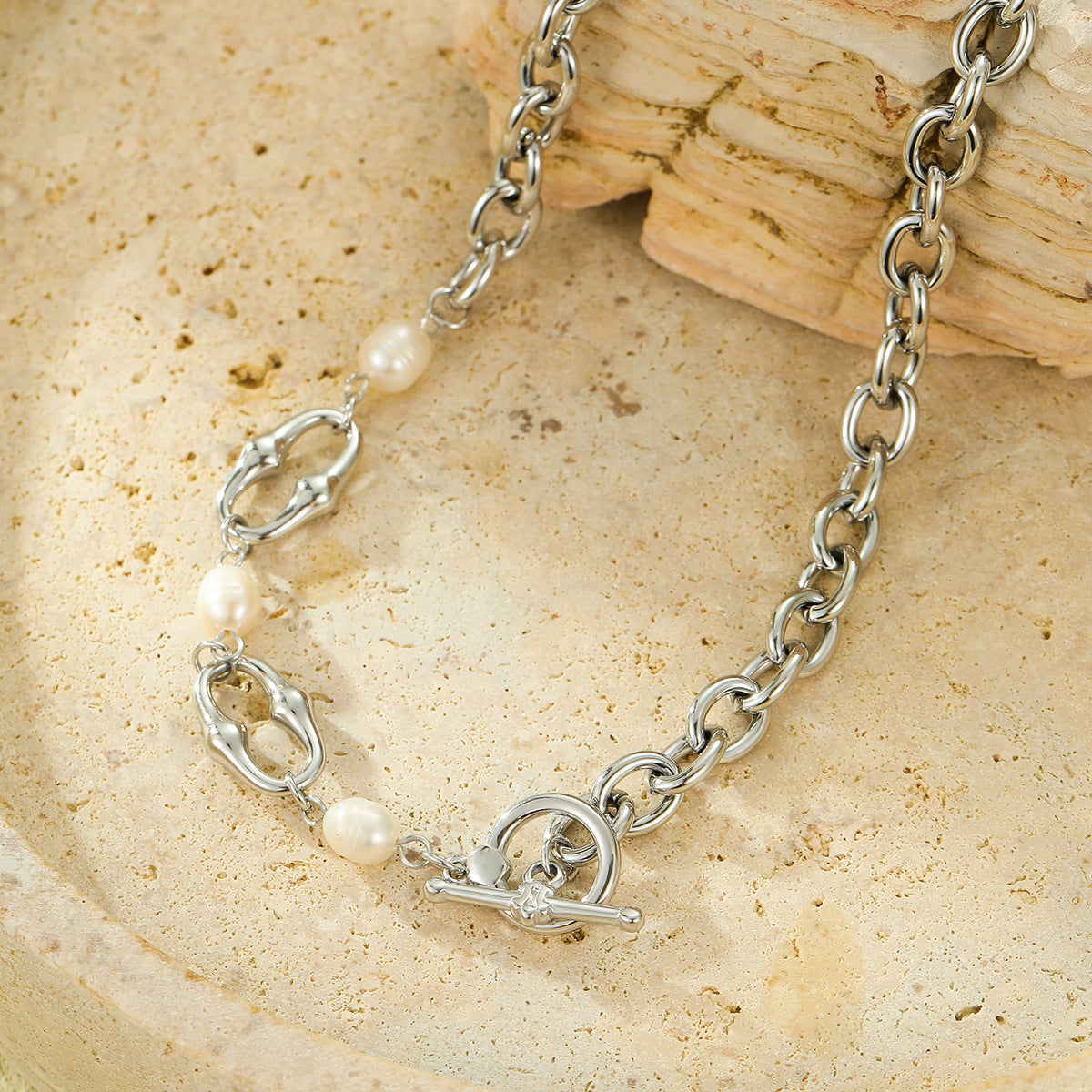 Stainless Steel Necklace Stitching Craft Inlaid Pearl Chain High Grade Clavicle Necklace for Women