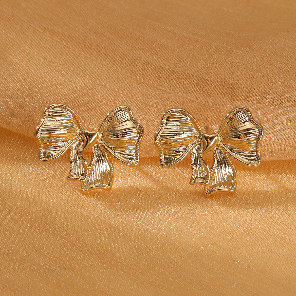 Sweet Bow Design Titanium Steel Earrings Women Entry Lux 18K Gold Plated Stainless Steel Studs