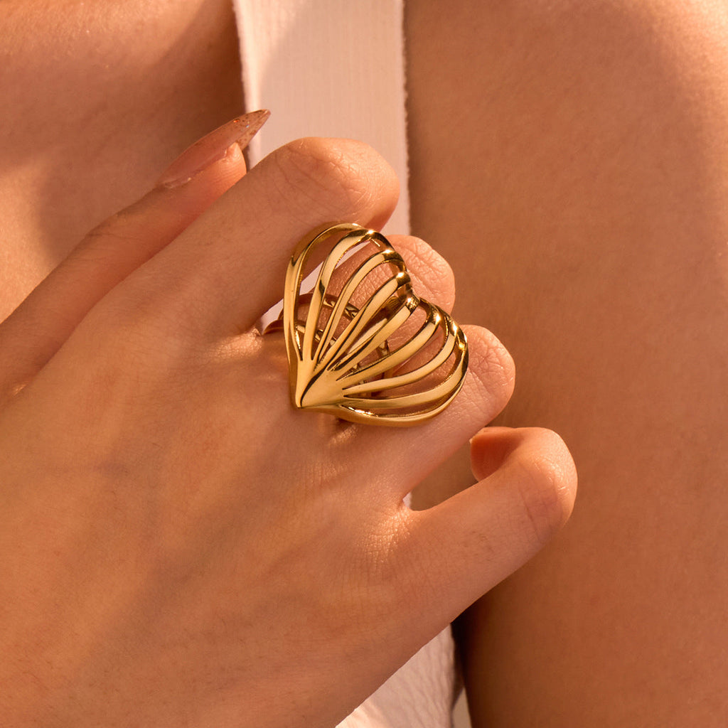 Simple Special Interest Design 18K Gold Stainless Steel Simple Love Shape Hollow Out Cutout Line Ring Retro