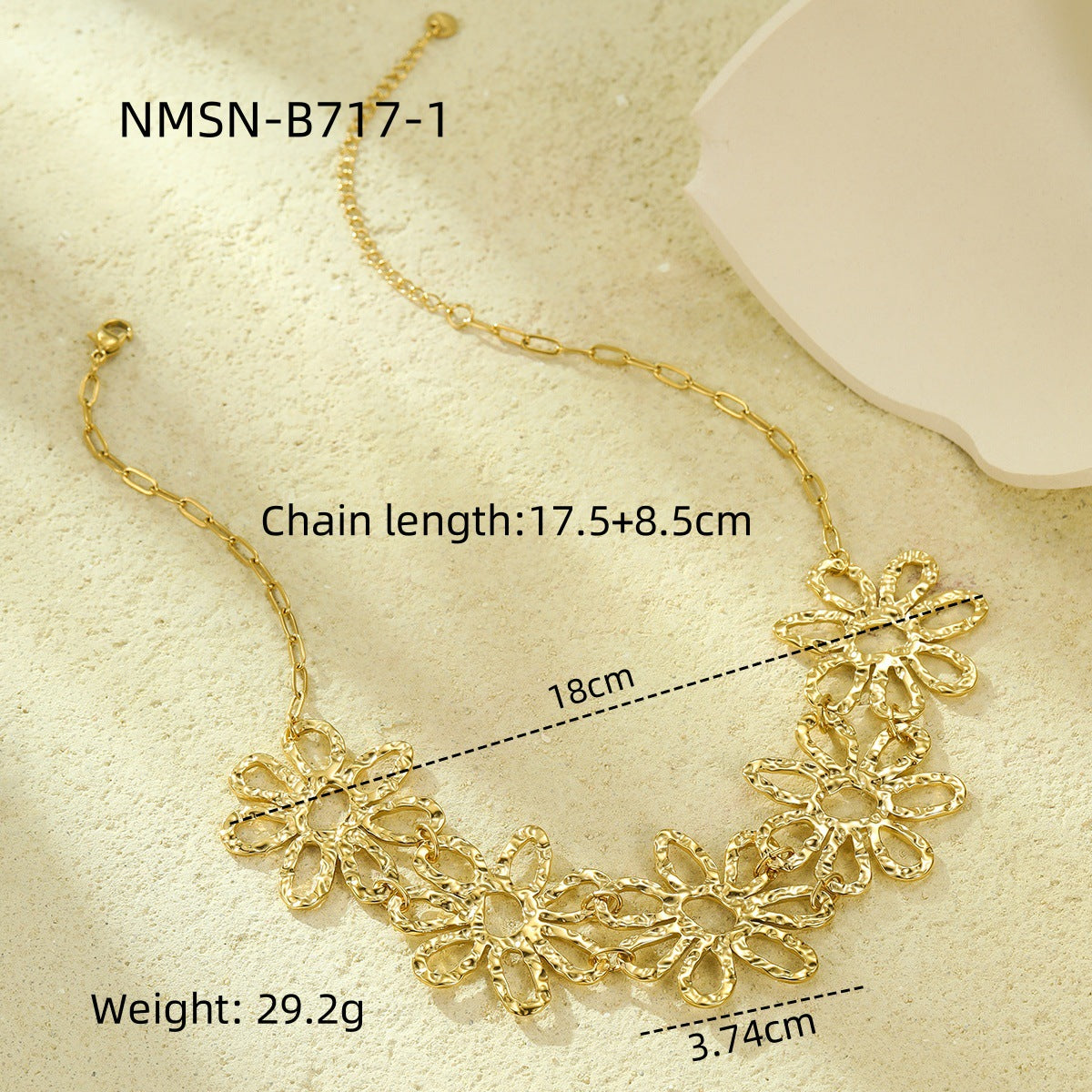 Light Luxury Necklace Fashionable Floral Clavicle Chain Small Fresh High Grade Embellished Necklace Necklace Women