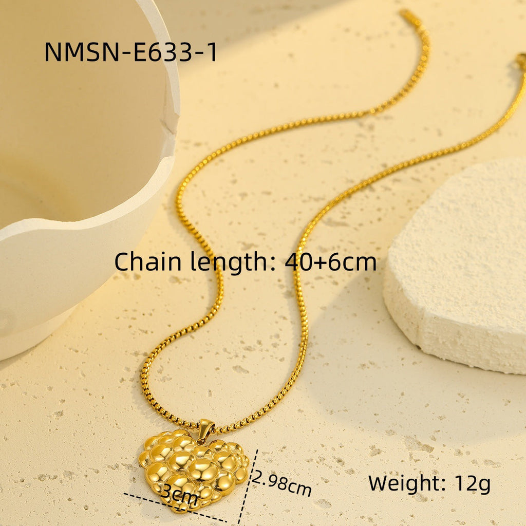 Valentine Day Love Stainless Steel Necklace Light Luxury High Grade Titanium Steel Peach Heart Clavicle Chain Sold Jewelry