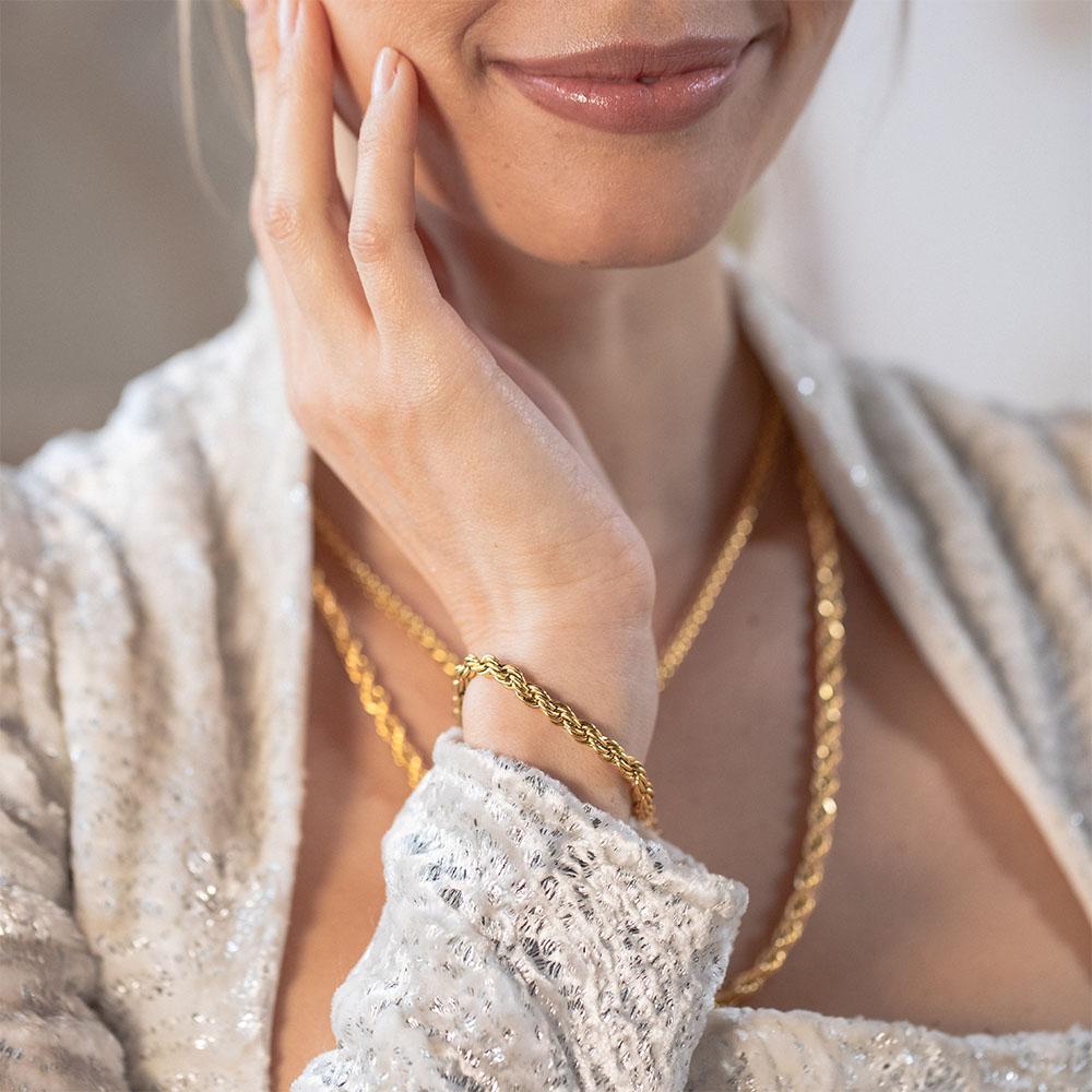 18K Gold Twist Titanium Steel Bracelet Women Elegant Retro All Match Non Fading Stainless Steel Bracelet