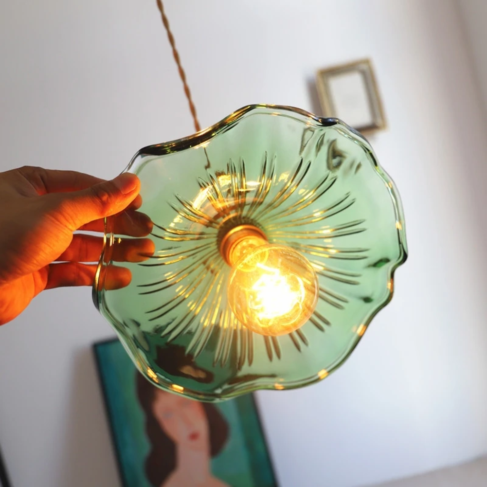 Retro Flower Glass Pendant Light | 3CARATS