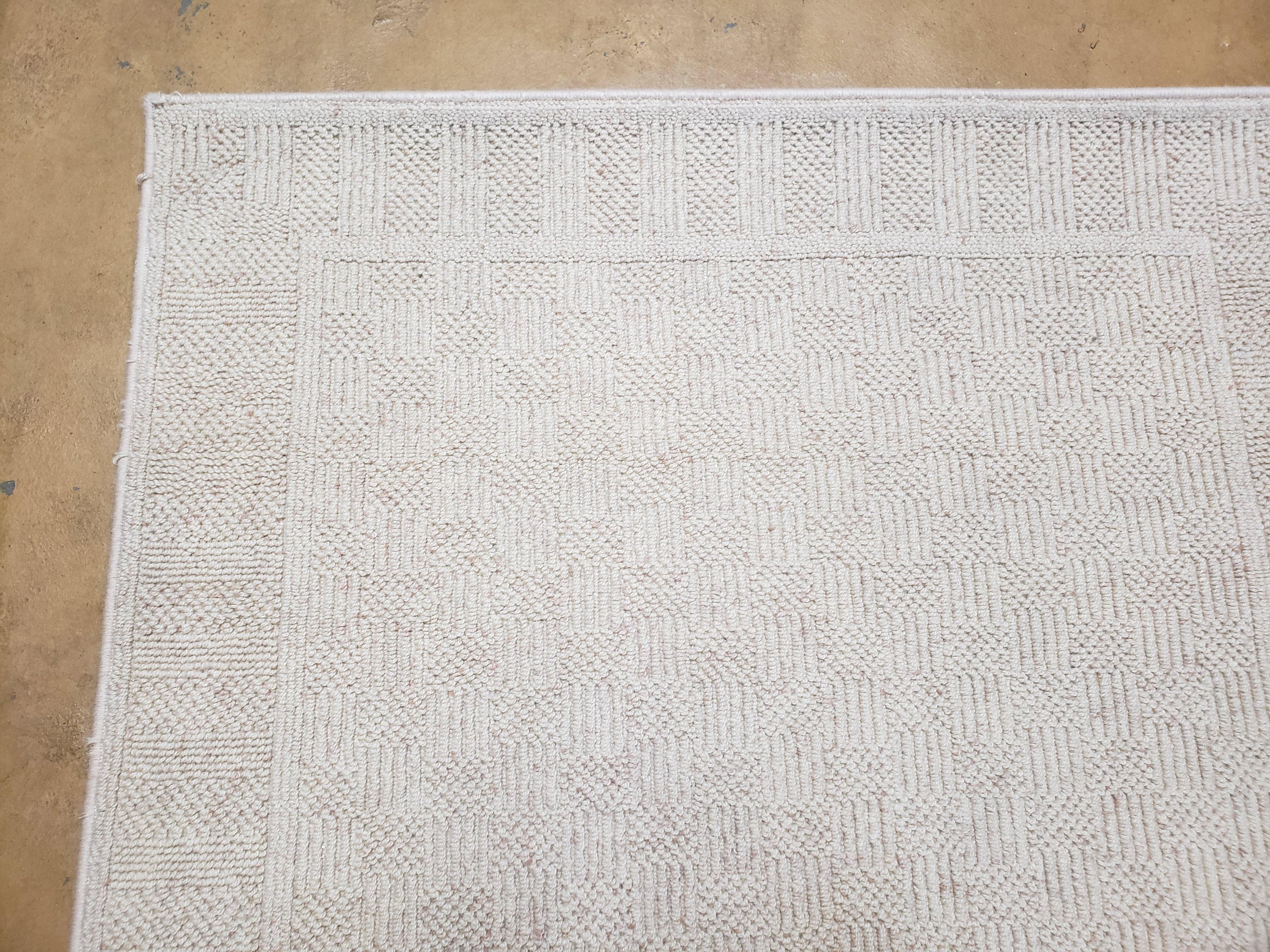 3x5 Karastan Rug Chaumiere Collection, Kara-Loc, Design #291/9866, Creme Color, Textured Squares II Patern, 3'6" x 5' 3" Carpet