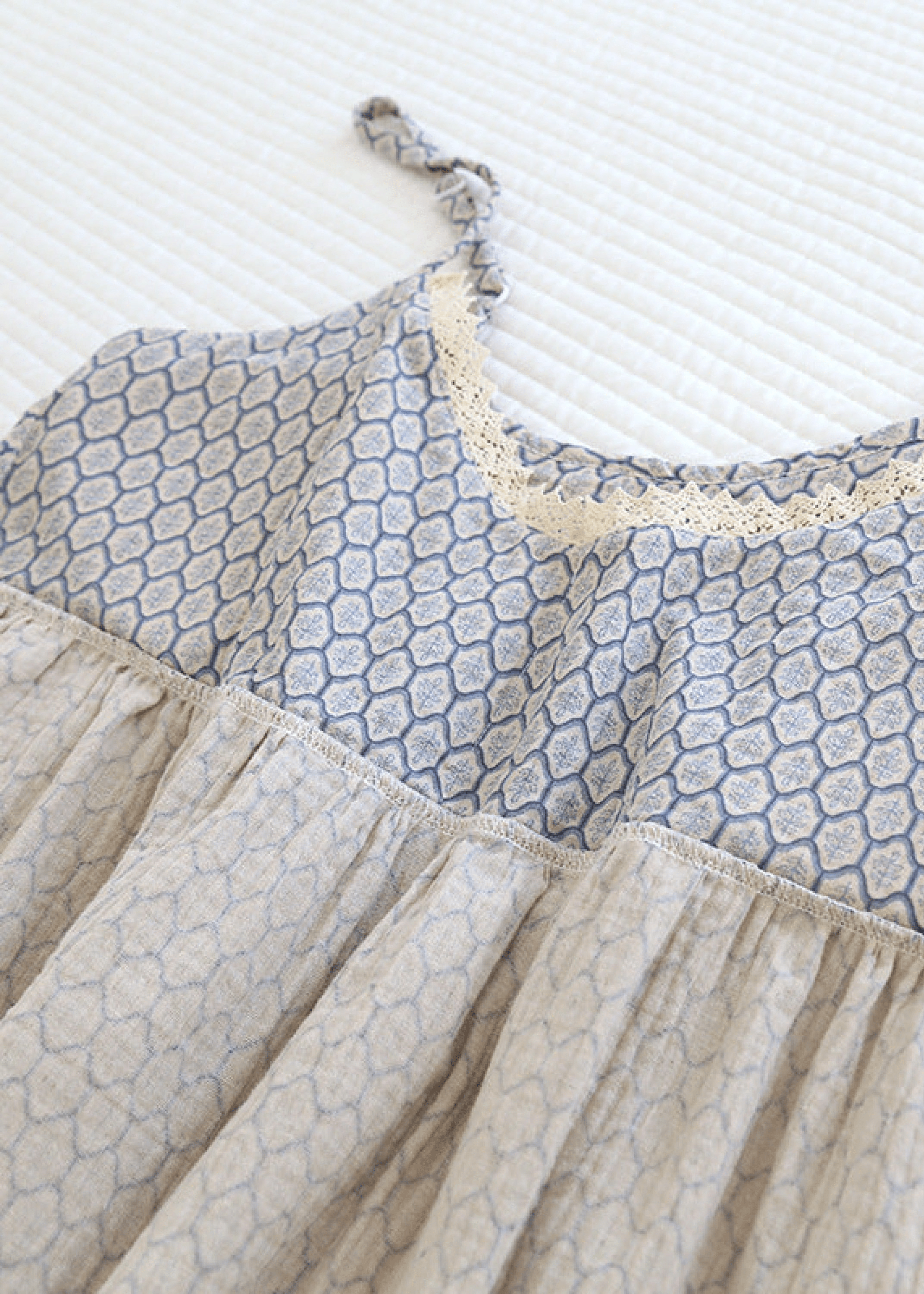 Floral V Tank and Long Pants with Cardigan Cotton Pajama Set / White