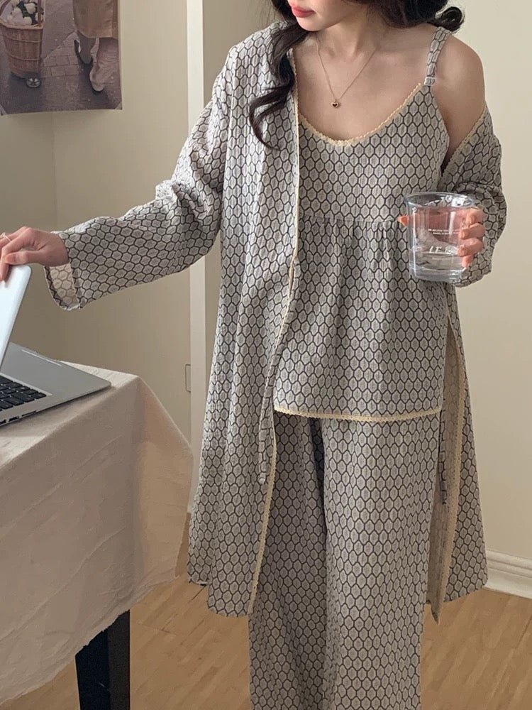 Floral V Tank and Long Pants with Cardigan Cotton Pajama Set / White