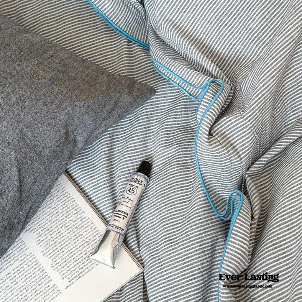 Joce Striped Bedding Set / Blue