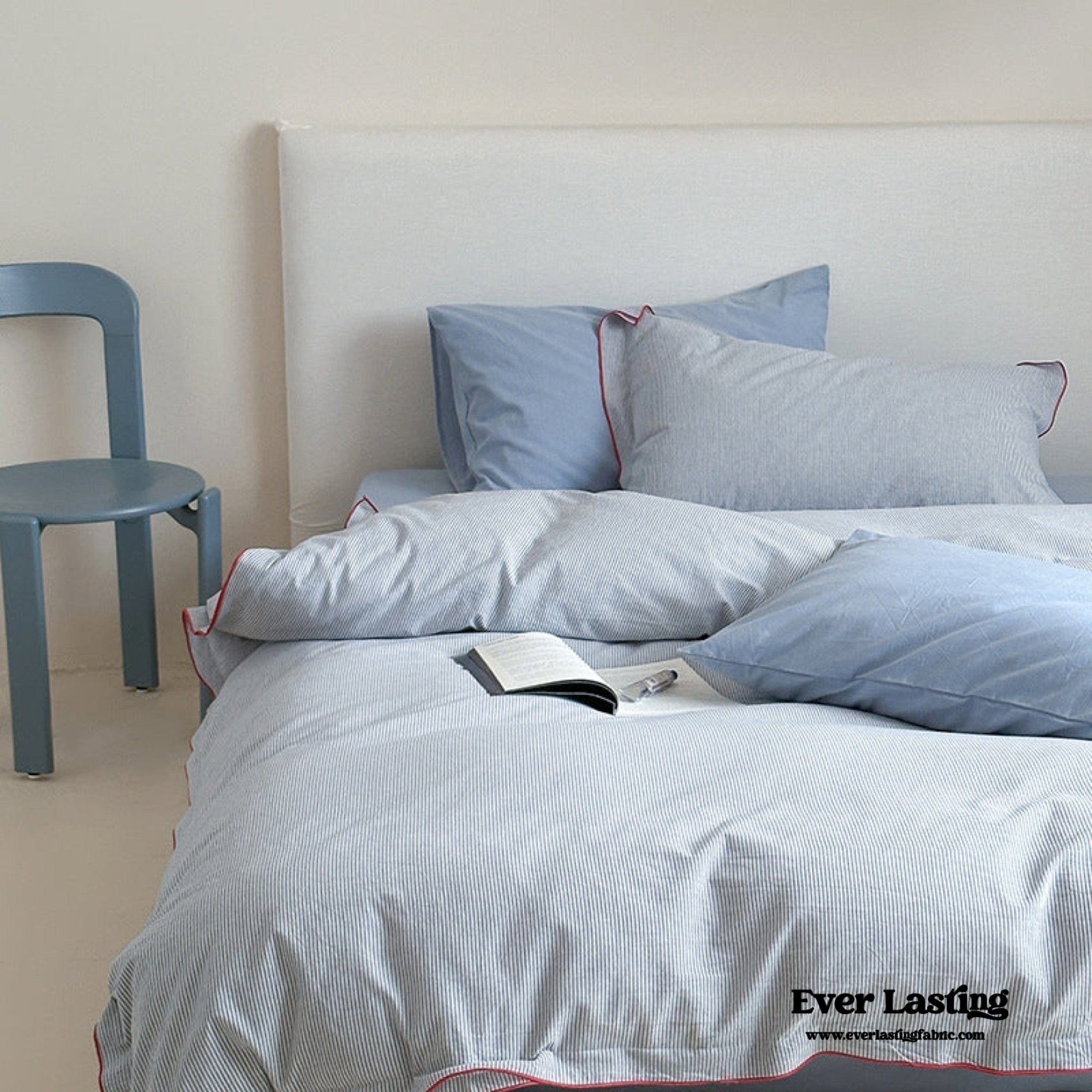 Joce Striped Bedding Set / Blue