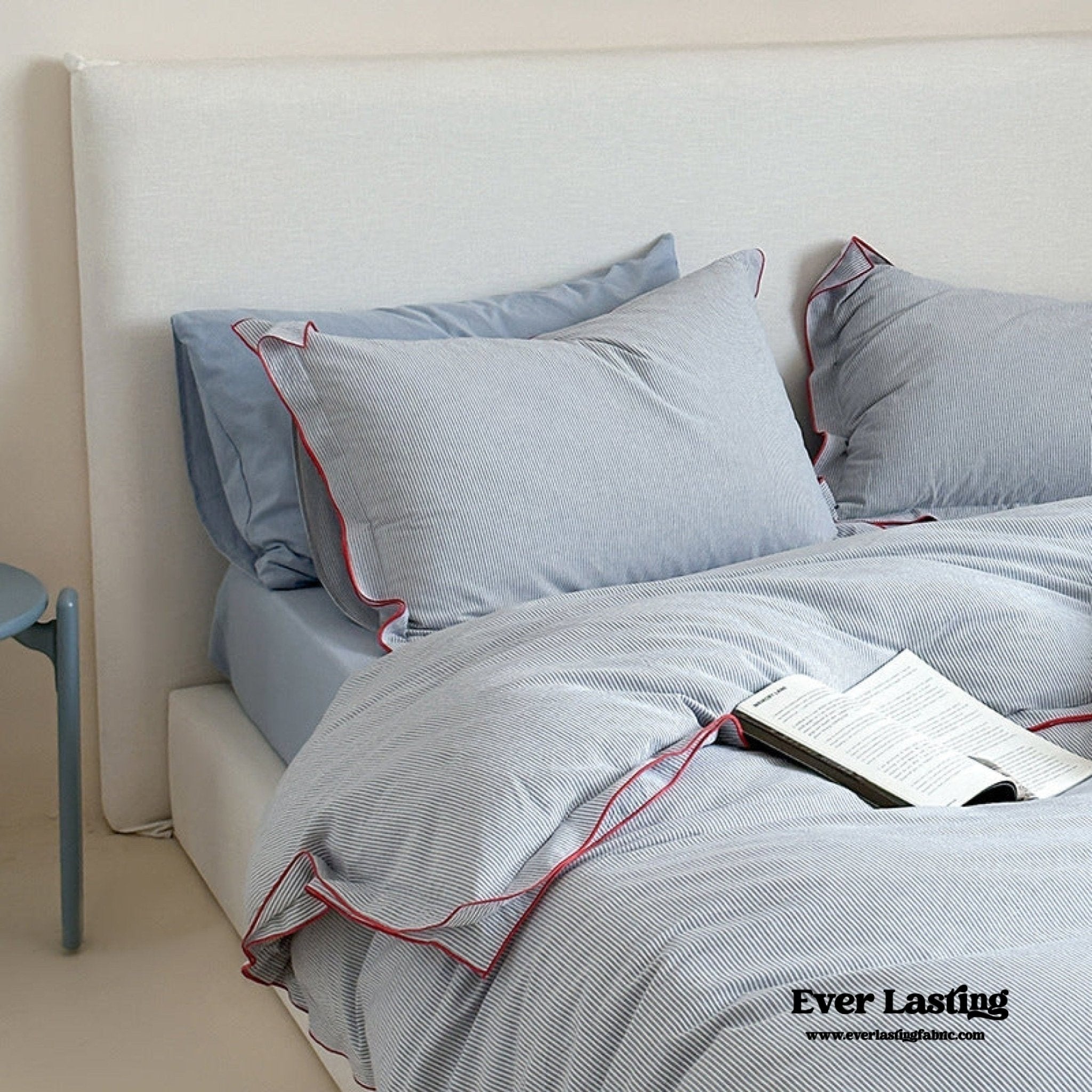 Joce Striped Bedding Set / Blue