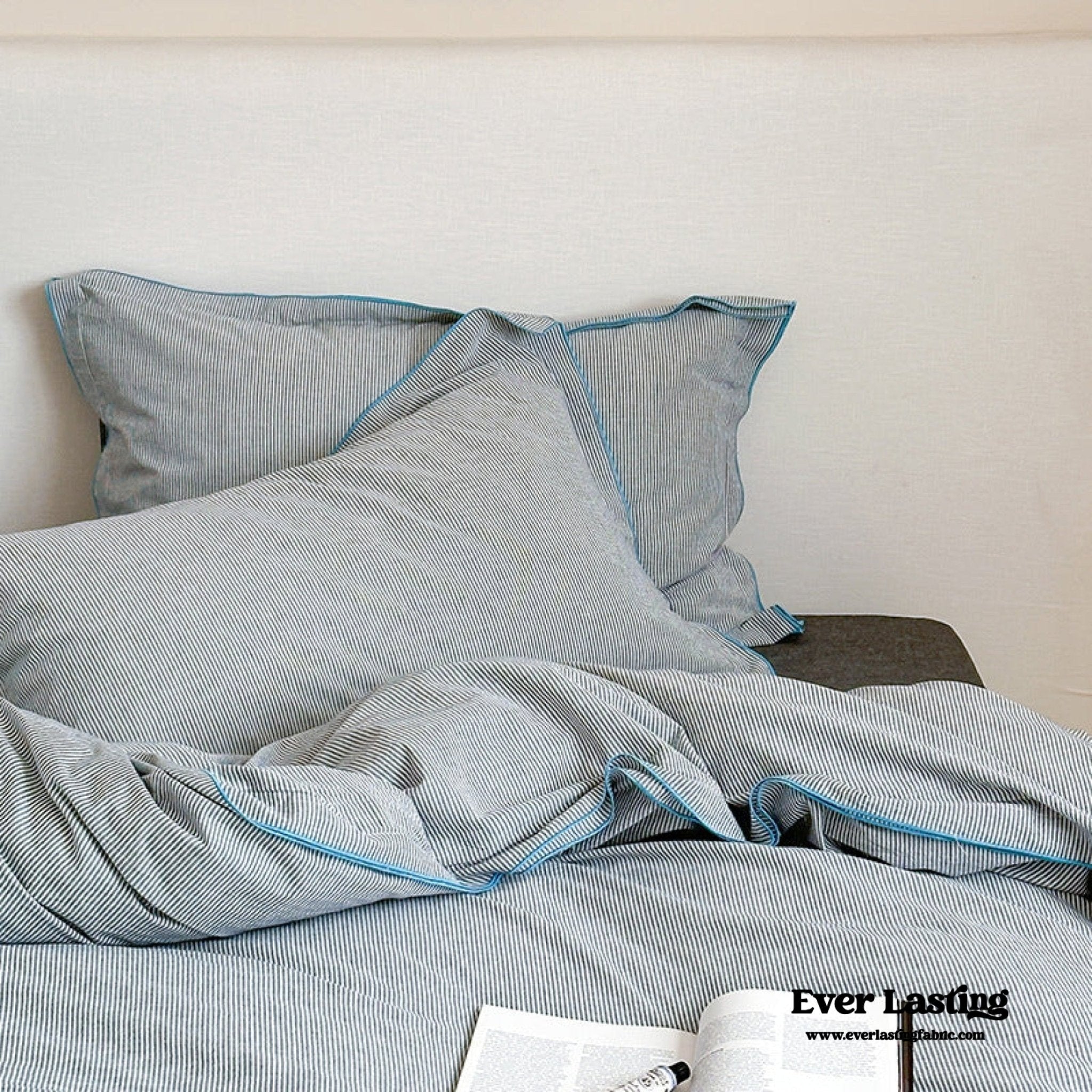 Joce Striped Bedding Set / Blue