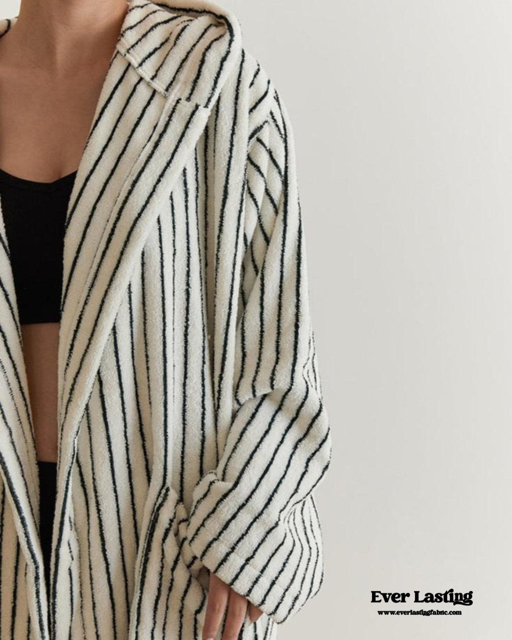 Minimalist Thin Striped Hooded Bathrobe