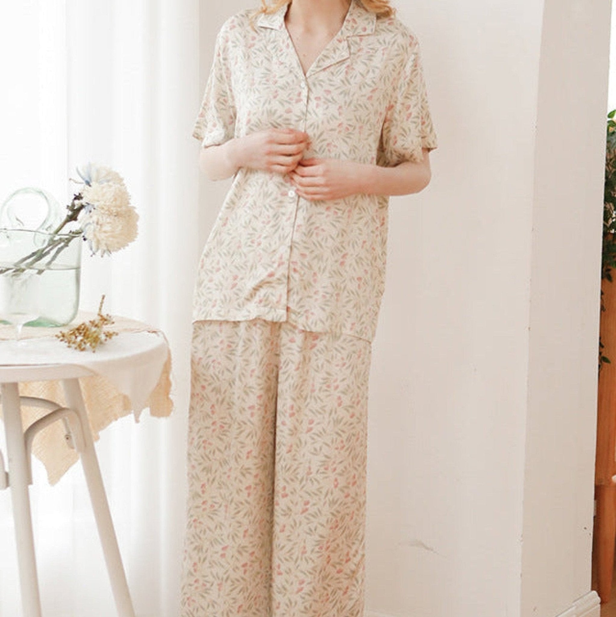 Pastoral Floral Short-Sleeve Long-Pants Pajama Set / Green