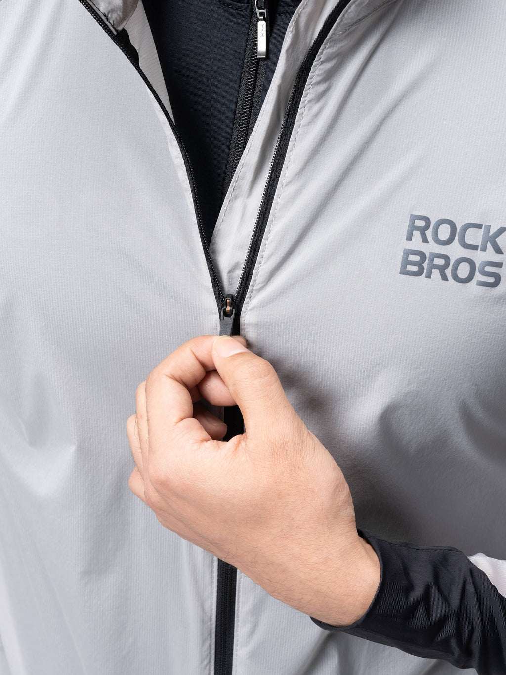 Unisex Lightweight Cycling Windbreaker Jacket