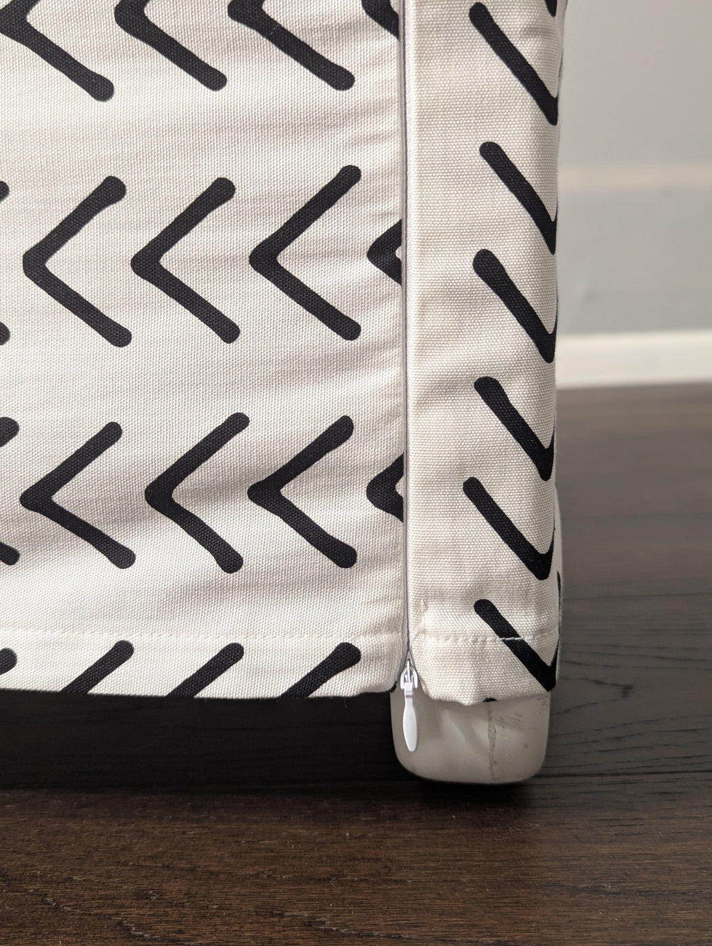 Boho Mudcloth Arrow Print Slipcover for IKEA Knopparp Sofa – Artistic, Modern, and Bold