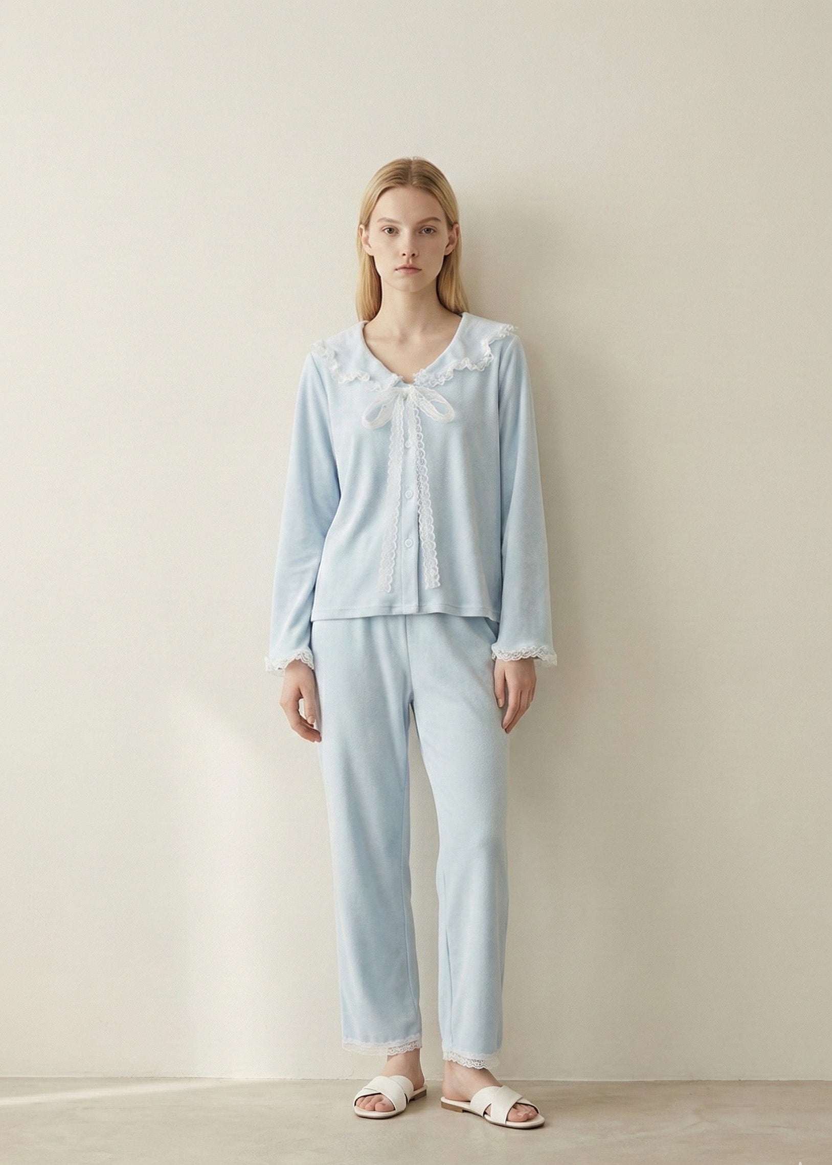 Rosy Velvet Coquette Lace Pajama Set / Blue