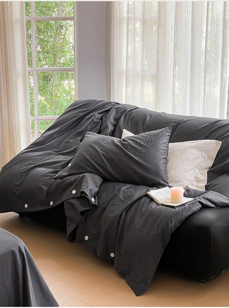 Silky Leopard Buttoned Bedding Set / Baby Pink