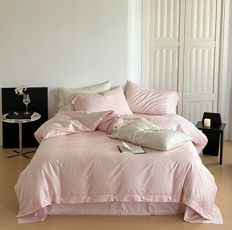 Silky Leopard Buttoned Bedding Set / Baby Pink