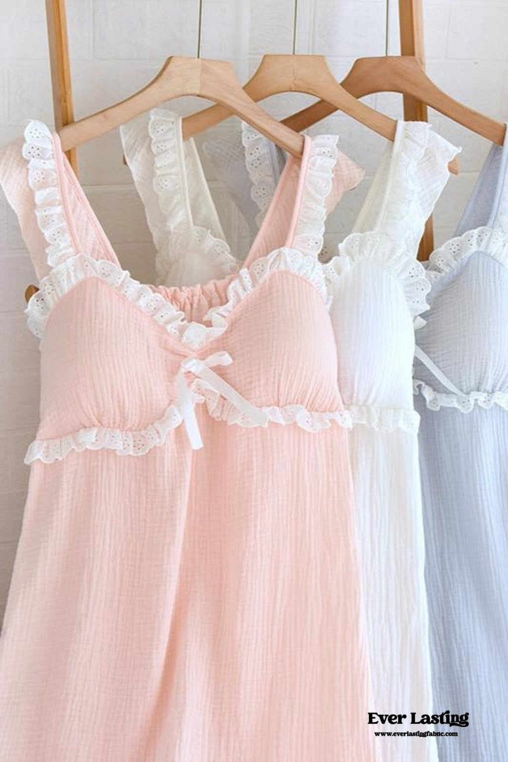 Sweet Ruffle Shorts Pajama Set / White